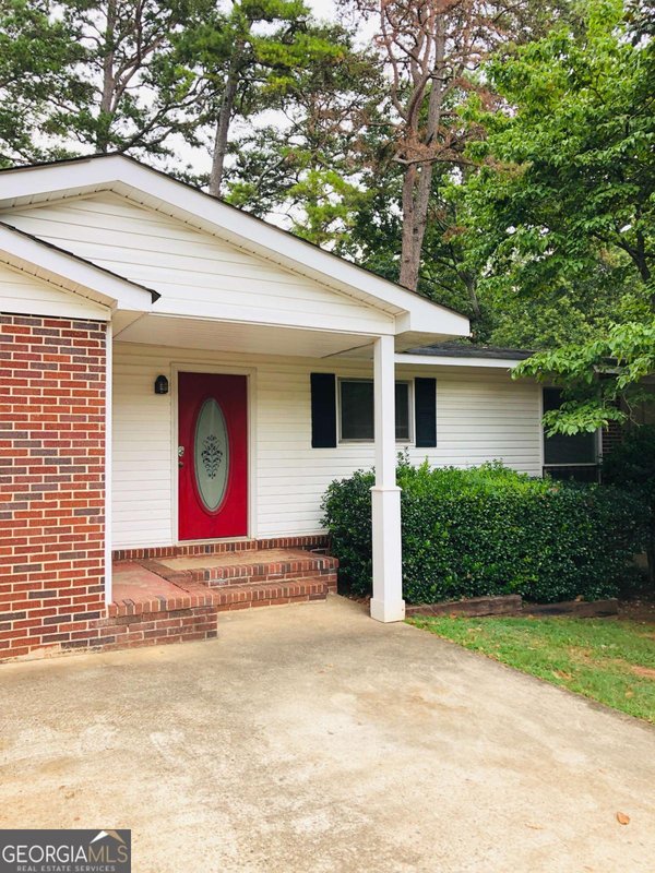 123 Garden Lane, Athens