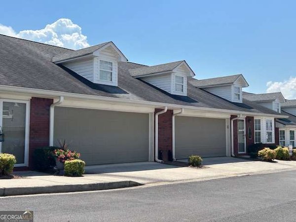 115 Old Mill Drive, Calhoun