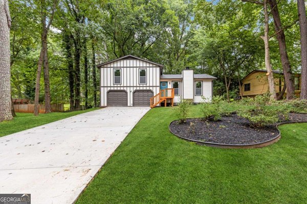 1097 Wildwood Lane, Lawrenceville