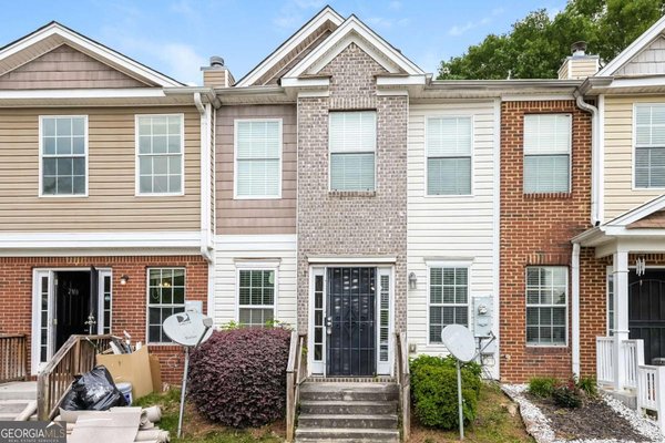 2852 Vining Ridge Terrace, Decatur