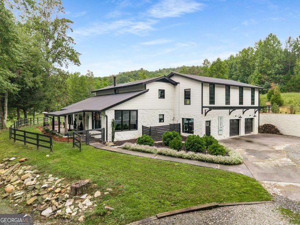 8393 Boardtown Road, Ellijay