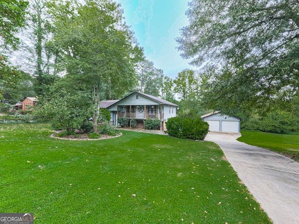 111 Sequoyah Circle, Canton