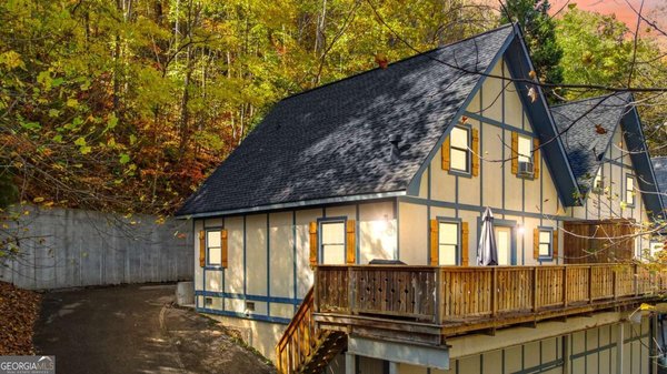 187 Alpenrosen Strasse, Helen