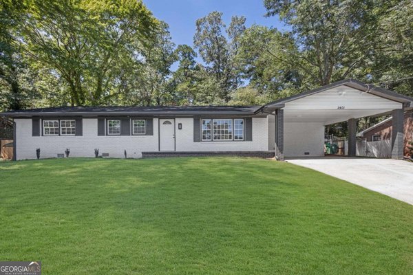 2401 Winshire Drive, Decatur