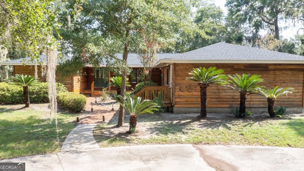 1924 Cedar Court, Waverly