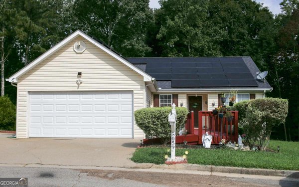 5059 Lancashire Court, Flowery Branch