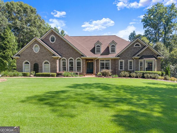 715 Antrim Glen Road, Hoschton