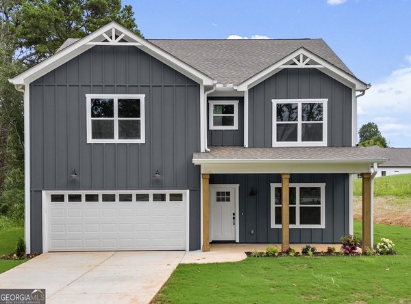 182 HARDMAN Road, Clarkesville