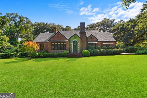 406 North Main Street, Sylvania