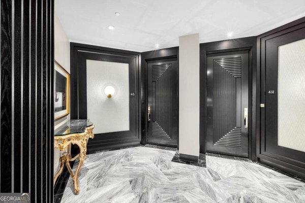 2660 Peachtree Road, Atlanta