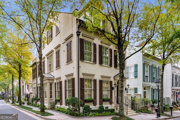 301 Abercorn Square, Peachtree City