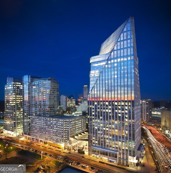 3325 Piedmont Road, Atlanta