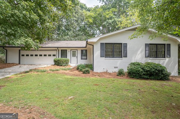 1586 Kings Road, Marietta