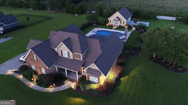 6112 Cottonwood Lane, Blackshear