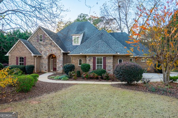 101 Riverbluff Drive, LaGrange