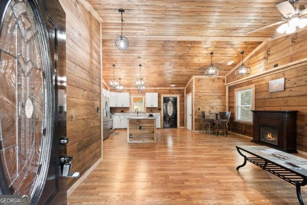 587 Cold Stream Trail, Jasper