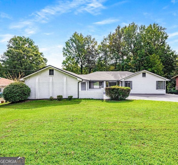 234 Shadow Lake Drive, Lilburn