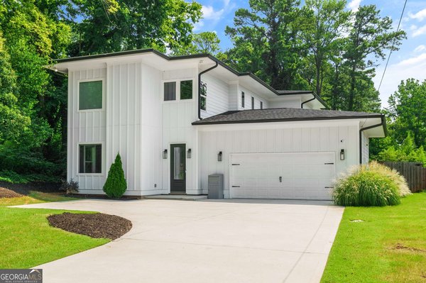 1520 Columbia Drive, Decatur