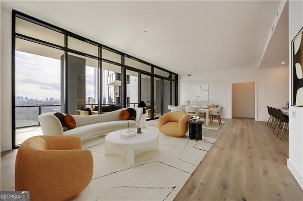 2425 Peachtree Road, Atlanta