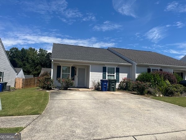 1740 Summerwoods Lane, Griffin