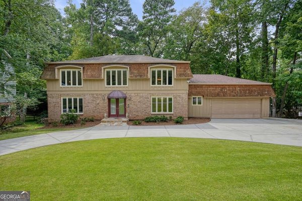 1045 Martin Ridge Road, Roswell