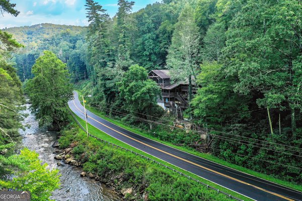 7022 Aska Road, Blue Ridge