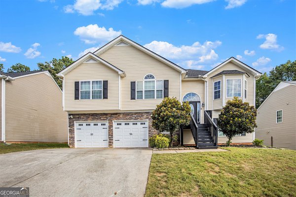 645 Amberwood Drive, Villa Rica