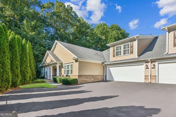 2593 Grapevine Circle, Cumming