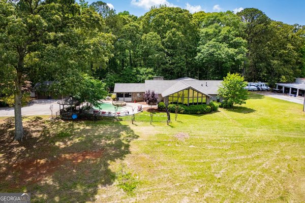 1050 Denton Road, Douglasville