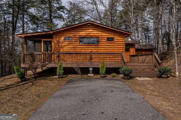 233 River Hills Road, Mineral Bluff