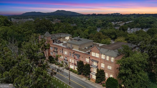 351 Washington Avenue, Marietta