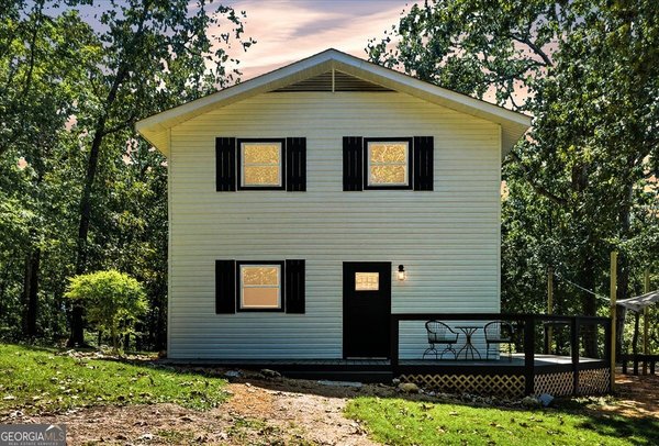 96 Collins Road, Rome