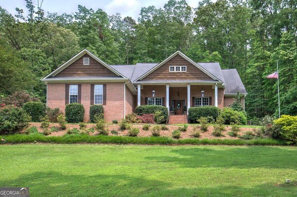 39 Twin Oaks Lane, Cartersville