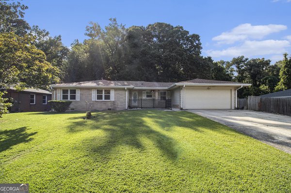 2283 Clifton Springs Manor, Decatur