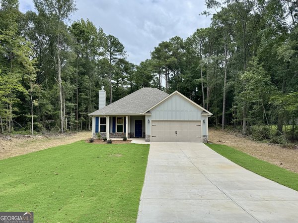 134 Country World Drive, Macon