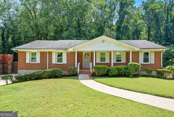 716 Lynn Valley Road, Atlanta