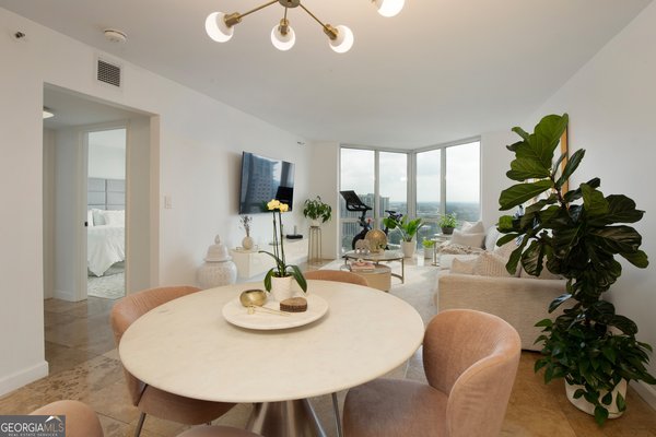 2870 Pharr Court, Atlanta