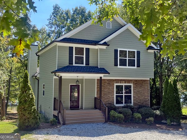 1045 Paynes Creek Road, Hartwell