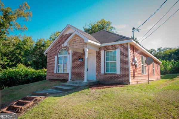 460 Elm Street, Macon