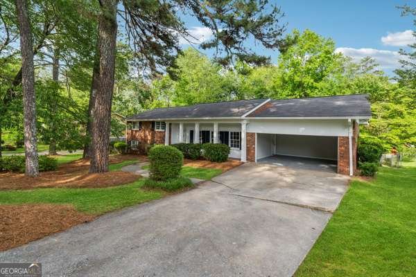 4616 Greensprings Road, Atlanta