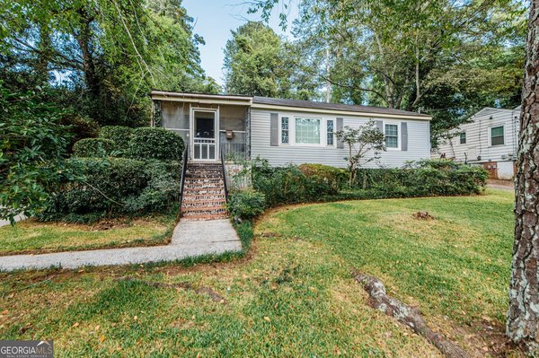 1715 Foster Place, Macon