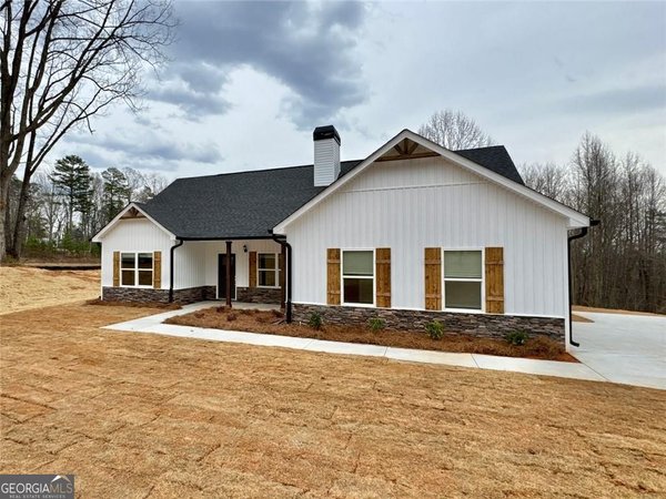 239 Cool Springs Road, Clarkesville