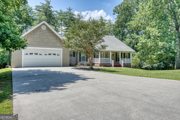 94 Kingfisher Lane, Blairsville