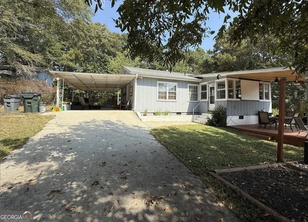 745 Midway Road, Loganville