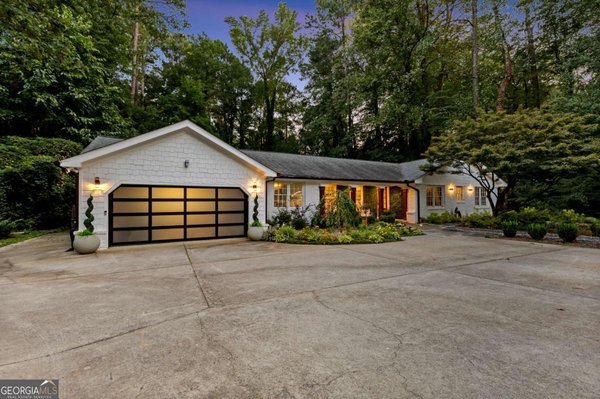 1905 Gainsborough Drive, Atlanta