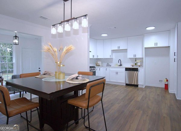 382 MCARTHUR Drive, Marietta