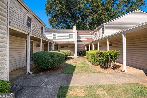 2009 Oak Park Lane, Decatur