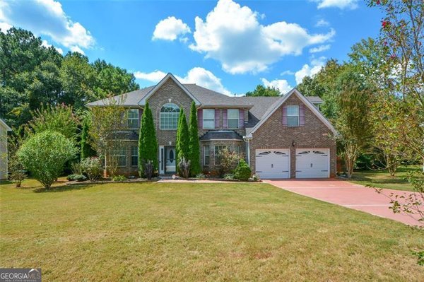 925 Reda Court, Mcdonough