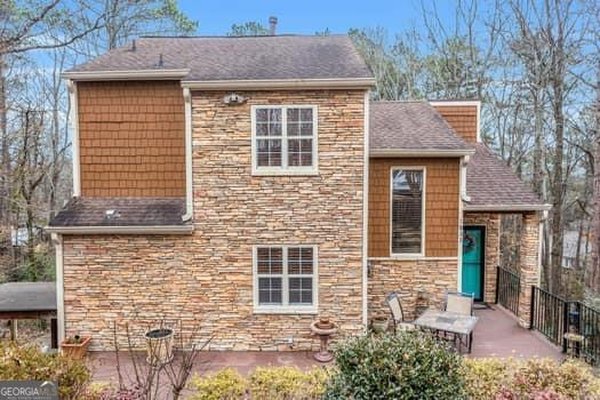 1833 Tree Top Court, Marietta