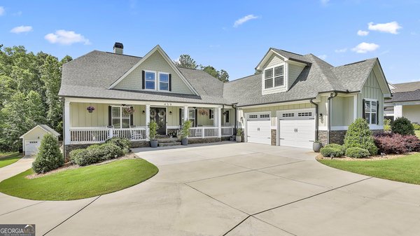 459 Cove Drive, Newnan